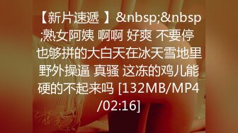 网红美女小姐姐！美臀大长腿！假屌骑乘位套弄，上下深插场面淫骚，手指扣弄骚穴，搞的湿哒哒，美女好骚