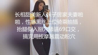 请了一个护士小姐姐来做核酸，给她通一下喉咙