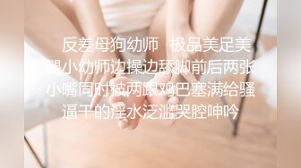 广州大型成人用品展大奶模特各种无底线故意漏奶漏毛 (4)