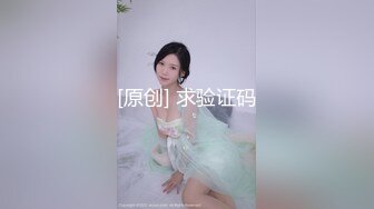 在女朋友身后内射她的骚母亲