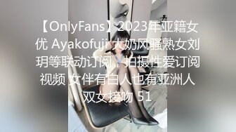 大神KFC运动展览会偷拍 长裙高颜值美女和舔狗男友逛街弯腰抬屁股给你看骚窄内非常诱惑