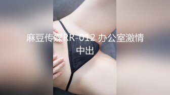 大学清纯JK妹，非常配合的翘起屁股~小蛮腰主动摇，打桩中出