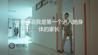 [MP4]肉肉身材大奶妹纸，齐逼短裤蹲着口交，揉奶摸穴拉手后入，骑乘猛操晃动大奶子